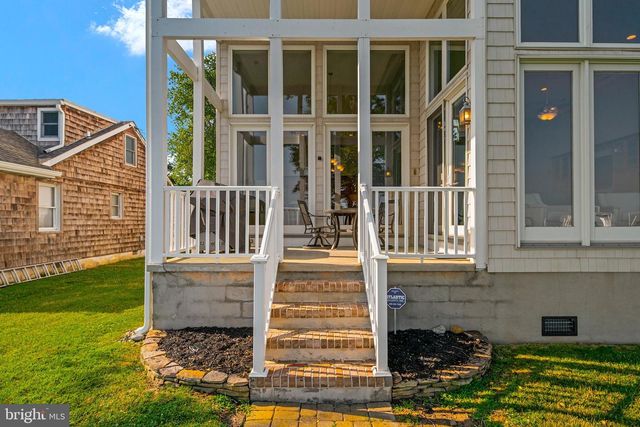 952 CHESTER RIVER DR, Grasonville, MD 21638