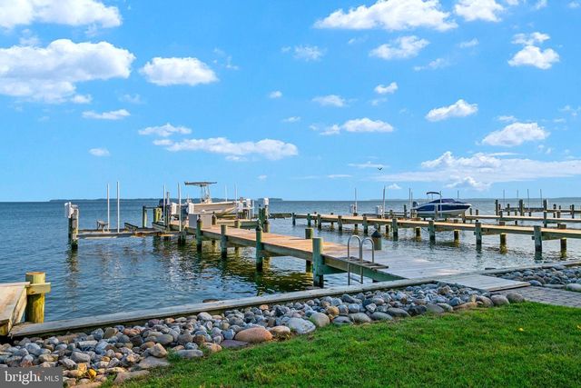 952 CHESTER RIVER DR, Grasonville, MD 21638