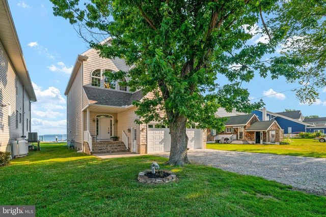 952 CHESTER RIVER DR, Grasonville, MD 21638