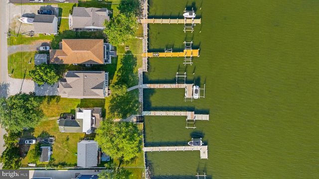 952 CHESTER RIVER DR, Grasonville, MD 21638