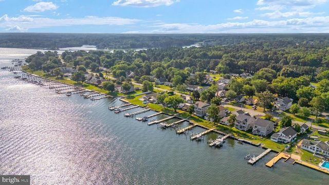 952 CHESTER RIVER DR, Grasonville, MD 21638