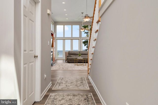 952 CHESTER RIVER DR, Grasonville, MD 21638