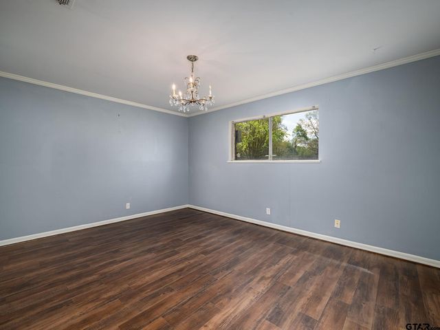 300 Robert E. Lee, Tyler, TX 75703