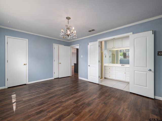 300 Robert E. Lee, Tyler, TX 75703