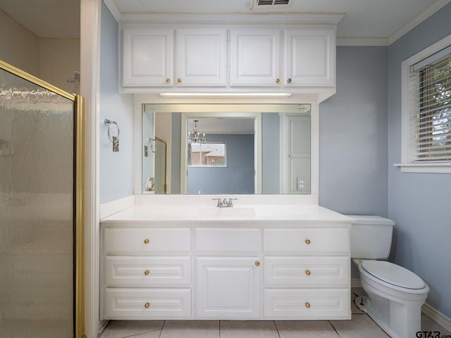 300 Robert E. Lee, Tyler, TX 75703