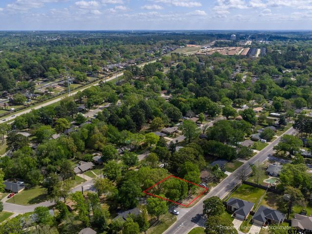 300 Robert E. Lee, Tyler, TX 75703