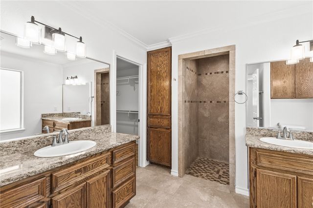 3829 Holland Dr, Corpus Christi, TX 78418