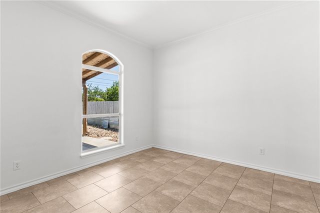 3829 Holland Dr, Corpus Christi, TX 78418