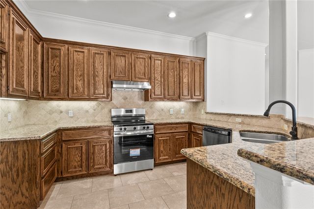 3829 Holland Dr, Corpus Christi, TX 78418