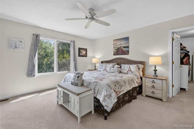 8805 Pebble Creek Drive, Pinckney, MI 48169