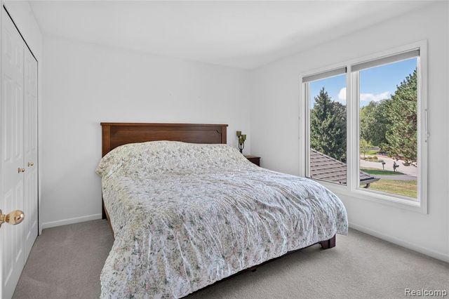 8805 Pebble Creek Drive, Pinckney, MI 48169