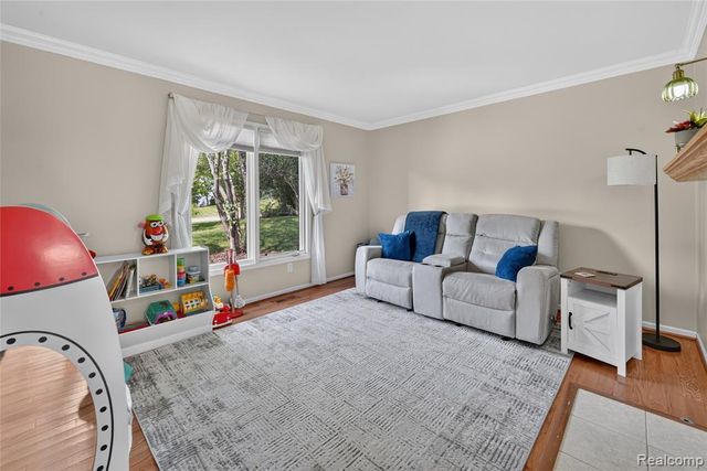 8805 Pebble Creek Drive, Pinckney, MI 48169