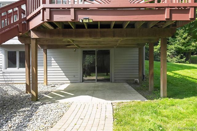 8805 Pebble Creek Drive, Pinckney, MI 48169