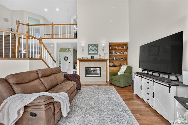 8805 Pebble Creek Drive, Pinckney, MI 48169
