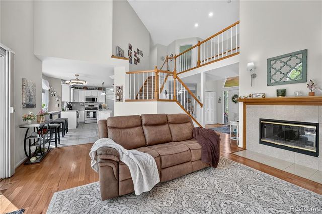 8805 Pebble Creek Drive, Pinckney, MI 48169