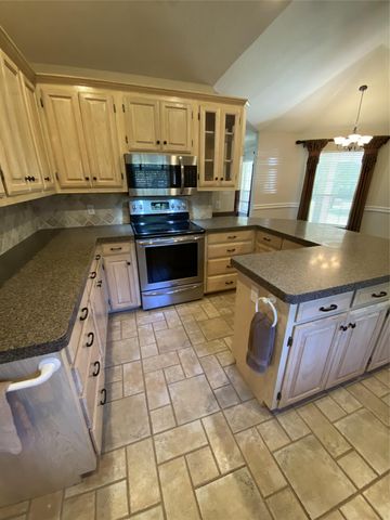 1415 Red Oak Circle, Farmersville, TX 75442