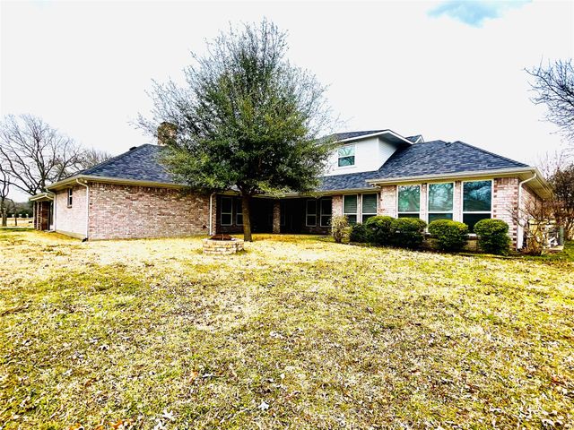 1415 Red Oak Circle, Farmersville, TX 75442