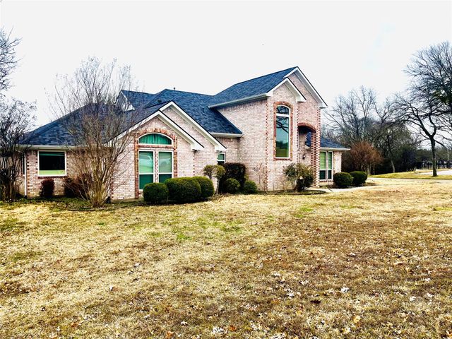 1415 Red Oak Circle, Farmersville, TX 75442