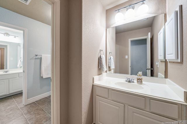 107 Red Alder Trail, San Antonio, TX 78256
