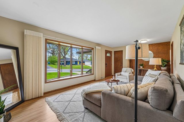 1316 Kilmer Avenue, Saint Louis Park, MN 55426