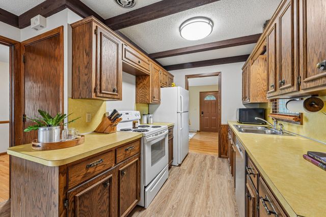 1316 Kilmer Avenue, Saint Louis Park, MN 55426
