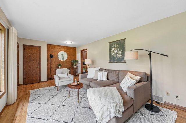 1316 Kilmer Avenue, Saint Louis Park, MN 55426