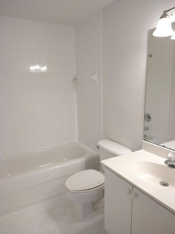 3478 Briar Bay Boulevard 204, West Palm Beach, FL 33411