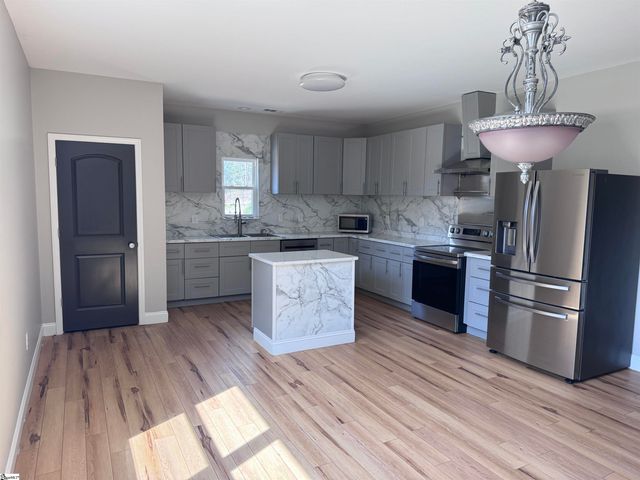 134 Carlton Street, Greenwood, SC 29649