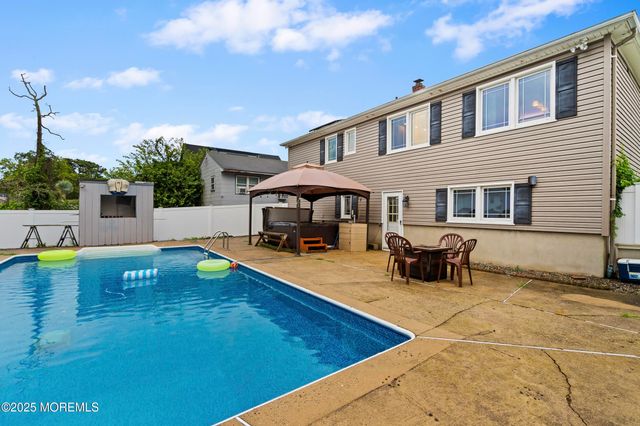 546 Princeton Avenue, Brick, NJ 08724