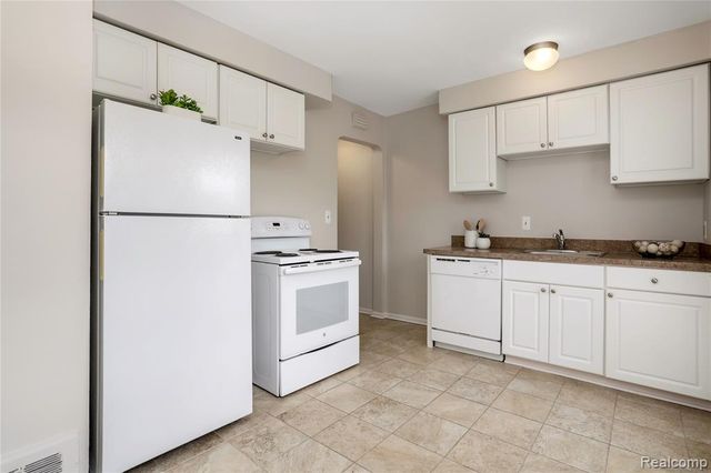 1898 Maple Road, Birmingham, MI 48009
