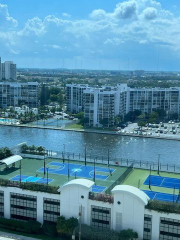 2501 S Ocean Dr PH32, Hollywood, FL 33019