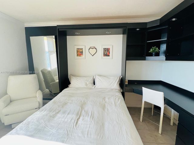 2501 S Ocean Dr PH32, Hollywood, FL 33019