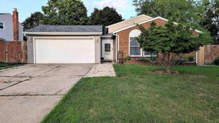 1826 Windingway Drive, Wixom, MI 48393
