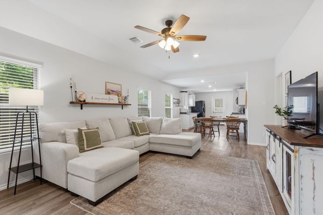 1307 Winding Willow Drive, Pinehurst, TX 77362