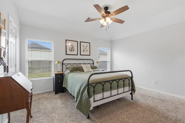 1307 Winding Willow Drive, Pinehurst, TX 77362