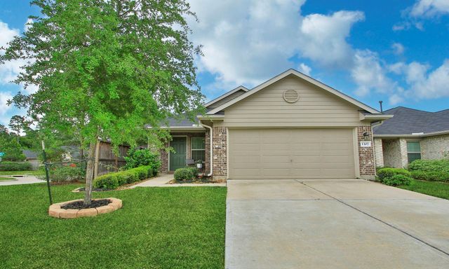 1307 Winding Willow Drive, Pinehurst, TX 77362