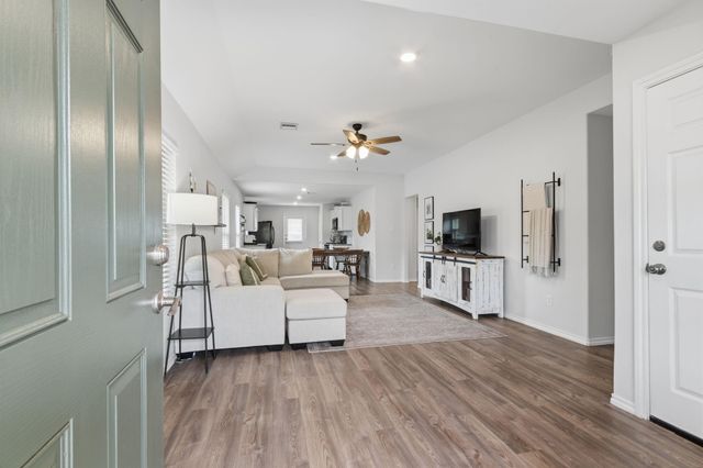 1307 Winding Willow Drive, Pinehurst, TX 77362