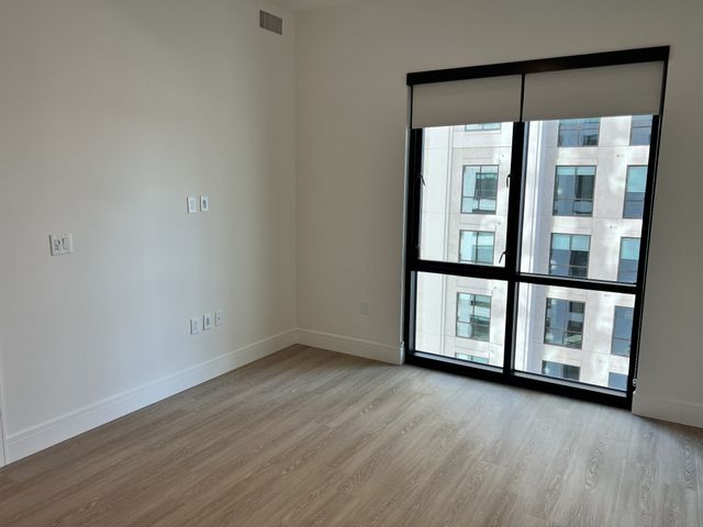 930 Commerce St Apt 1308, Nashville, TN 37203