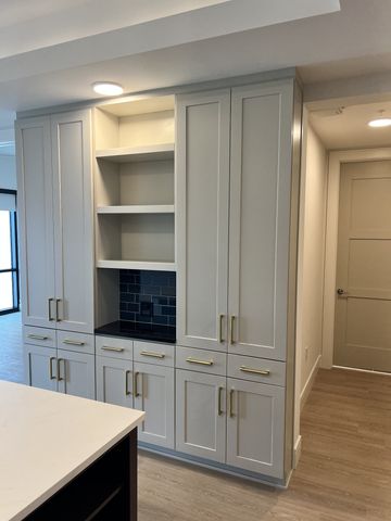 930 Commerce St Apt 1308, Nashville, TN 37203