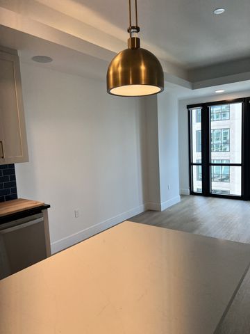 930 Commerce St Apt 1308, Nashville, TN 37203