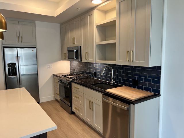 930 Commerce St Apt 1308, Nashville, TN 37203
