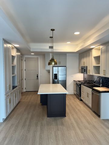 930 Commerce St Apt 1308, Nashville, TN 37203