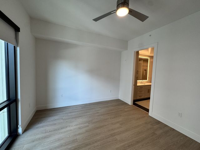 930 Commerce St Apt 1308, Nashville, TN 37203