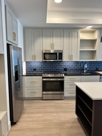 930 Commerce St Apt 1308, Nashville, TN 37203