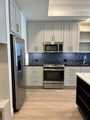 930 Commerce St Apt 1308, Nashville, TN 37203