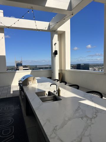 930 Commerce St Apt 1308, Nashville, TN 37203