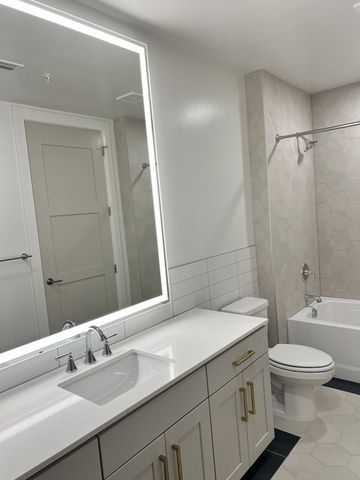 930 Commerce St Apt 1308, Nashville, TN 37203