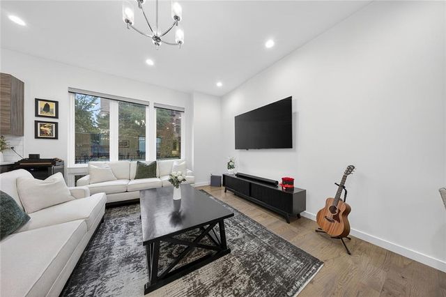 2182 Bristol Cove, Atlanta, GA 30341