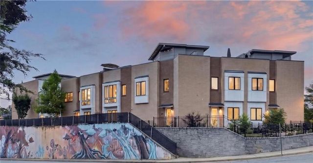 2182 Bristol Cove, Atlanta, GA 30341