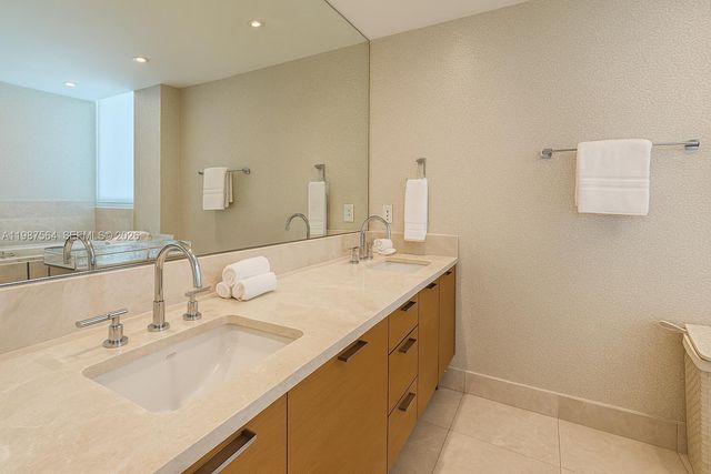 17001 Collins Ave 908, Sunny Isles Beach, FL 33160